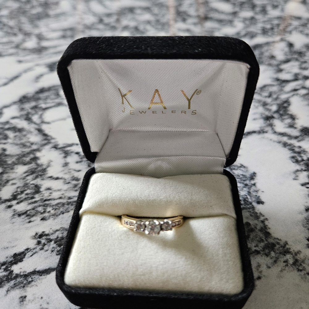 Kay Jewelers 1/2 Carat White Gold and Platinum Women's Ring - Size 4 3/4